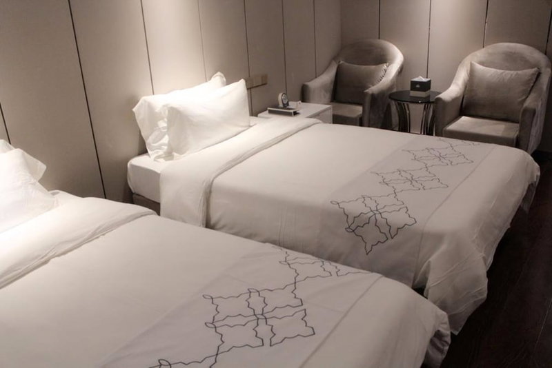 Days Inn Business Place Goldwin Yantai, Yantai, China