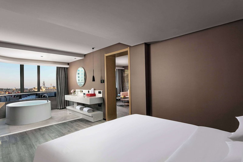 Ramada by Wyndham Yangzhou Slender West Lake, Yangzhou, China