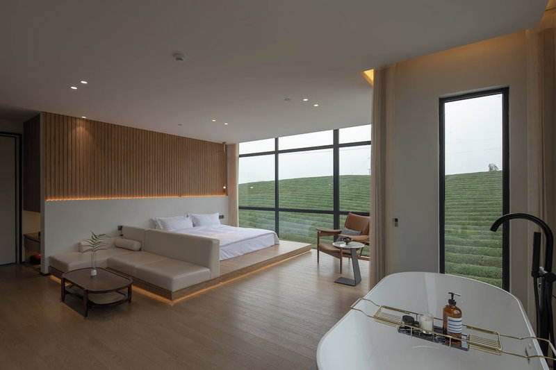 Xinchi Sakura Valley Resort, Shaoxing, China