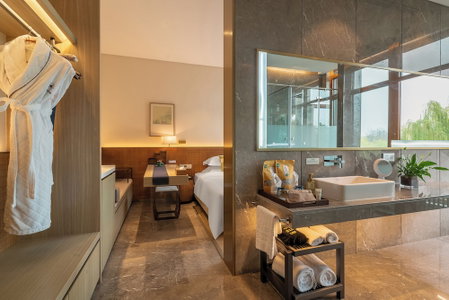 Yangzhou Seclusive Life Hot Spring Resort, Yangzhou, China