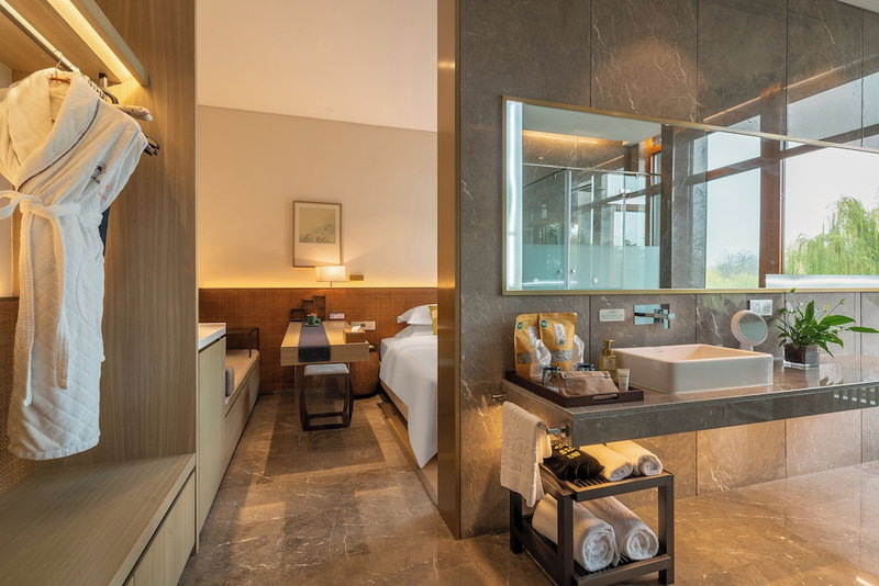 Yangzhou Seclusive Life Hot Spring Resort, Yangzhou, China