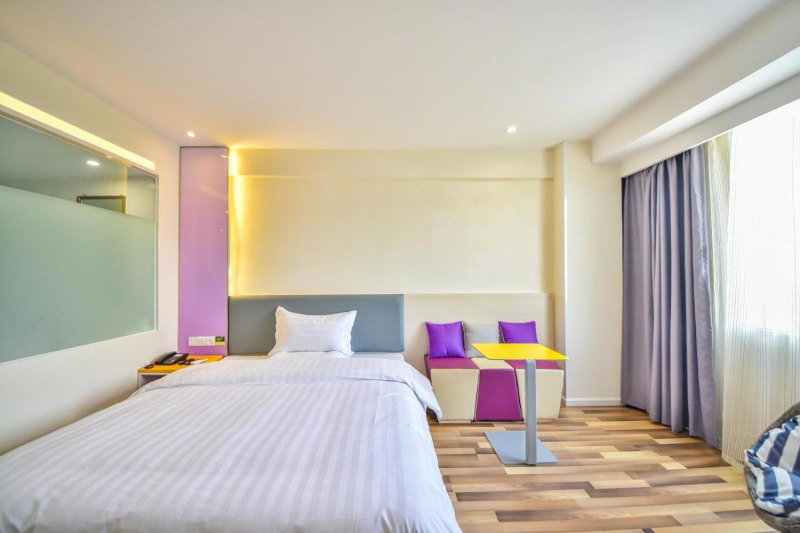 7Days Inn Dali Erhai Park Branch, Dali, China