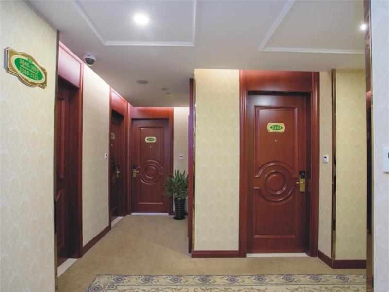Vienna Classic Hotel Shanghai Hoingqiao National Exhibition Centre Xujing, Shanghai, China