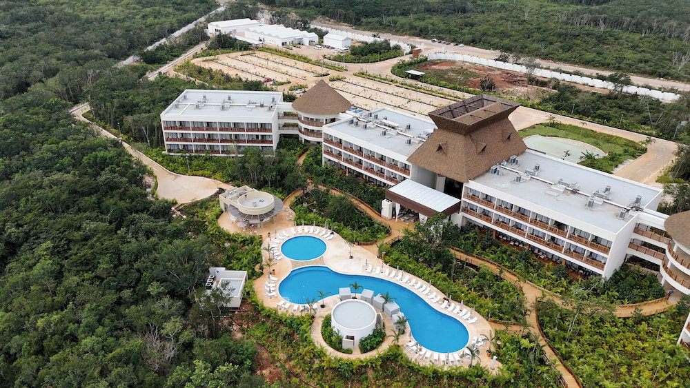 Hotel · Hotel Mundo Maya Chichén Itzá, Tinum