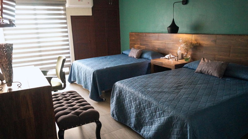 Hotel Caracoles, Manzanillo, Mexico