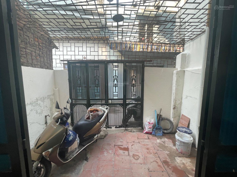 House for rent in Hanoi, Vietnam · Hai Ba Trung District · 3 rooms, 2 baths