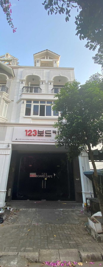 House for rent in Nha Be, Vietnam · Phú Mỹ Hưng · 1 room, 1 bath