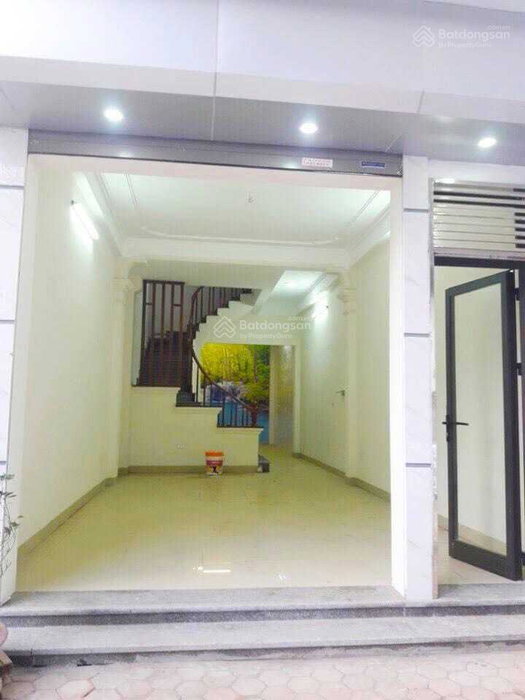 House for rent in Hanoi, Vietnam · Ha Dong District · 1 room, 1 bath