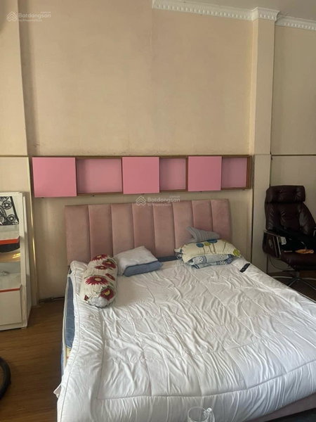 House for rent in Ho Chi Minh City, Vietnam · District 7 · 1 room, 1 bath