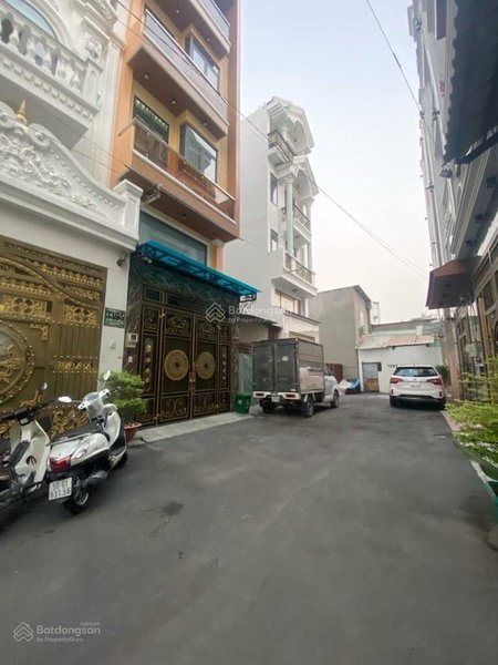 House for rent in Ho Chi Minh City, Vietnam · District 12 · 1 room, 1 bath