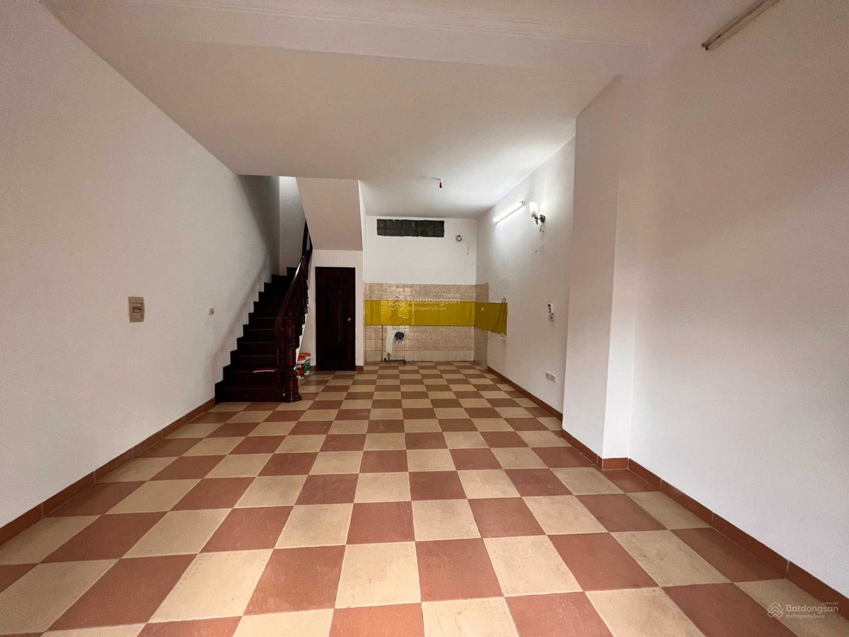 House for rent in Hanoi, Vietnam · Thanh Xuan District · 1 room, 1 bath