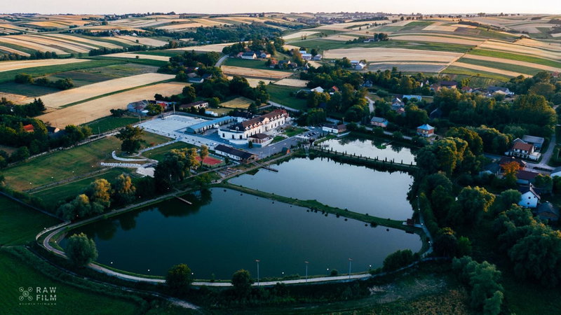 Hotel Nad Stawem, Skalbmierz, Poland