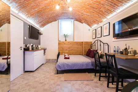 UNDERGROUND Jacuzzi Rooms, Kraków, Poland