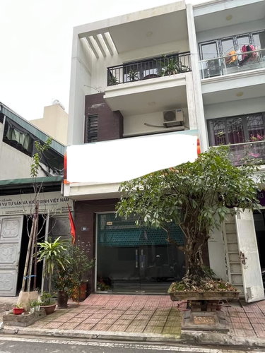 House for rent in Hanoi, Vietnam · Long Bien District · 1 room, 1 bath
