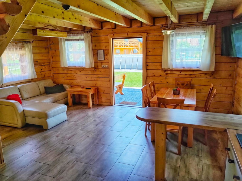 Chatki U Hanusi, Czchów, Poland