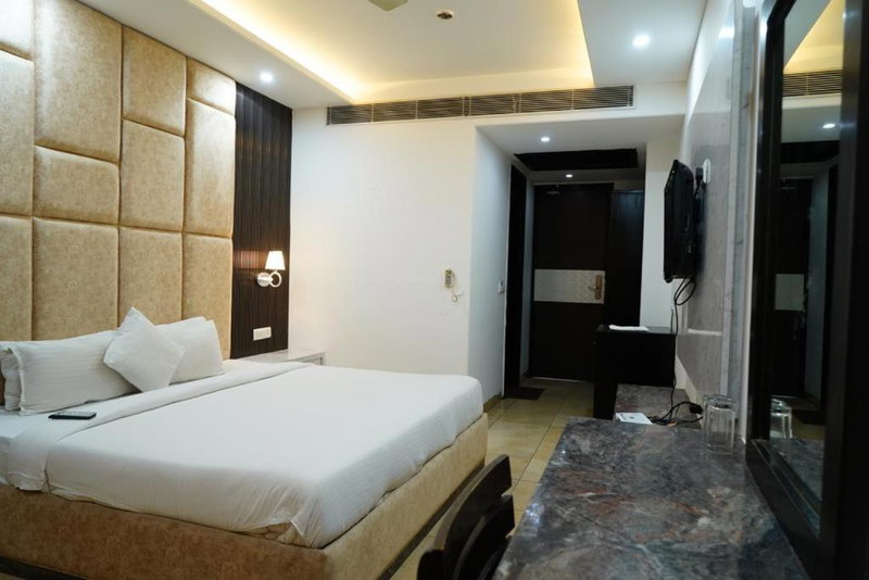 Hotel Raunak, Pinjaur, India