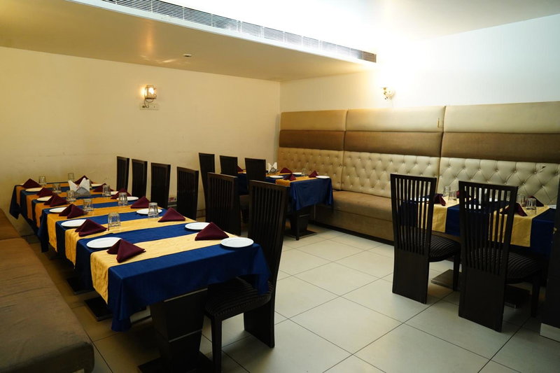 Hotel Raunak, Pinjaur, India