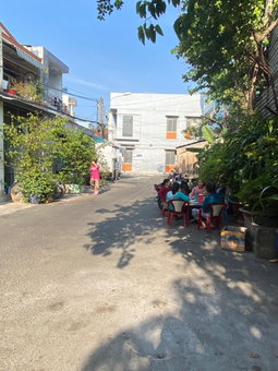 House for rent in Ho Chi Minh City, Vietnam · District 6 · 1 room, 1 bath