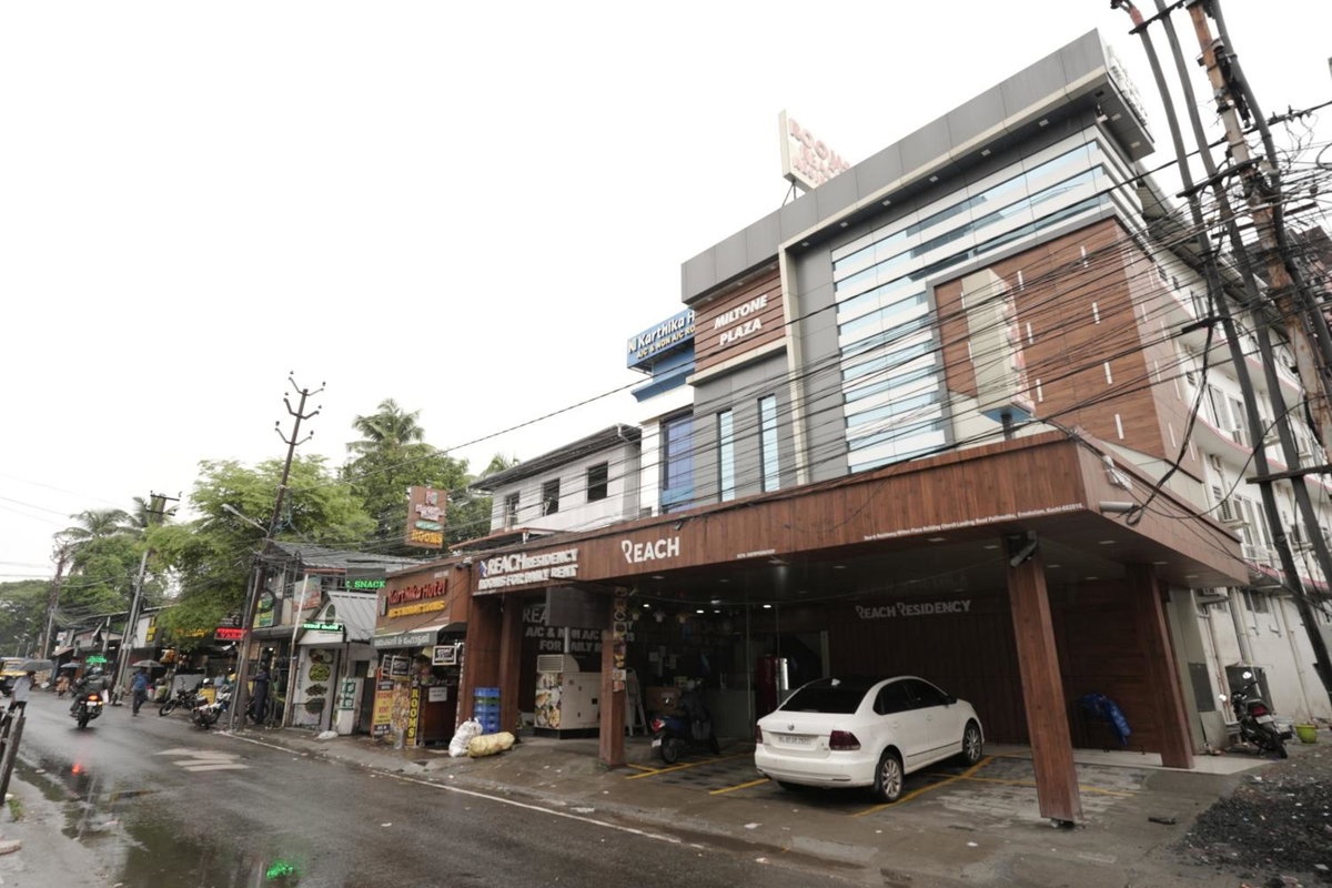 Hotel · Reach Residency, Cochin