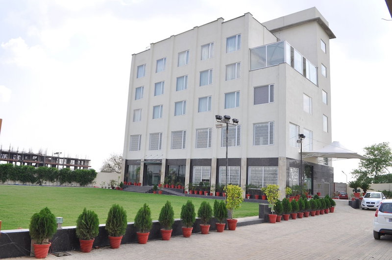 Hotel The Royal Bharti, Mathura, India