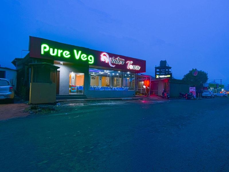 Treebo Winter Town Venna Lake with Swimming Pool, Mahabaleshwar, India