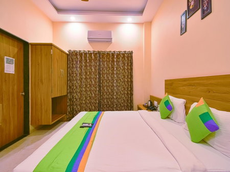 Treebo Winter Town Venna Lake with Swimming Pool, Mahabaleshwar, India