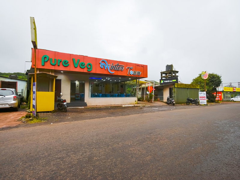 Treebo Winter Town Venna Lake with Swimming Pool, Mahabaleshwar, India