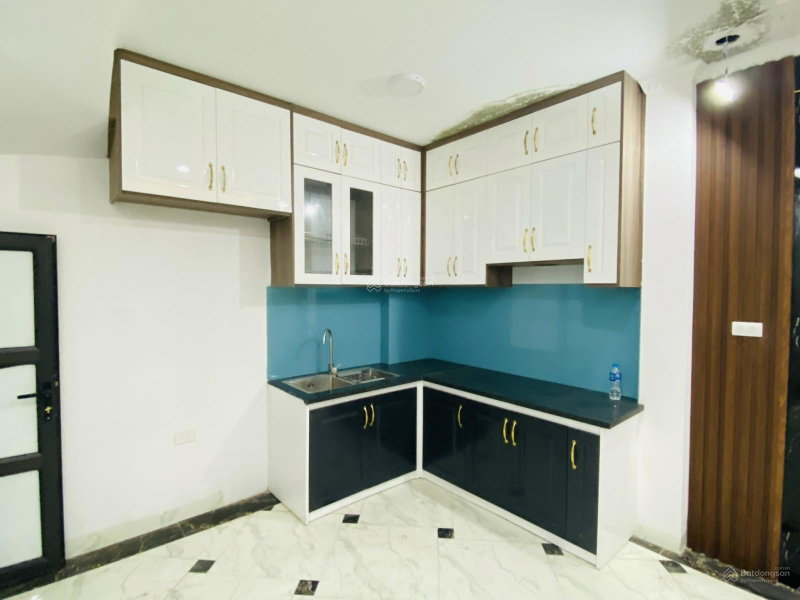 House for rent in Ha Noi, Vietnam · Thanh Xuan District · 1 room, 1 bath