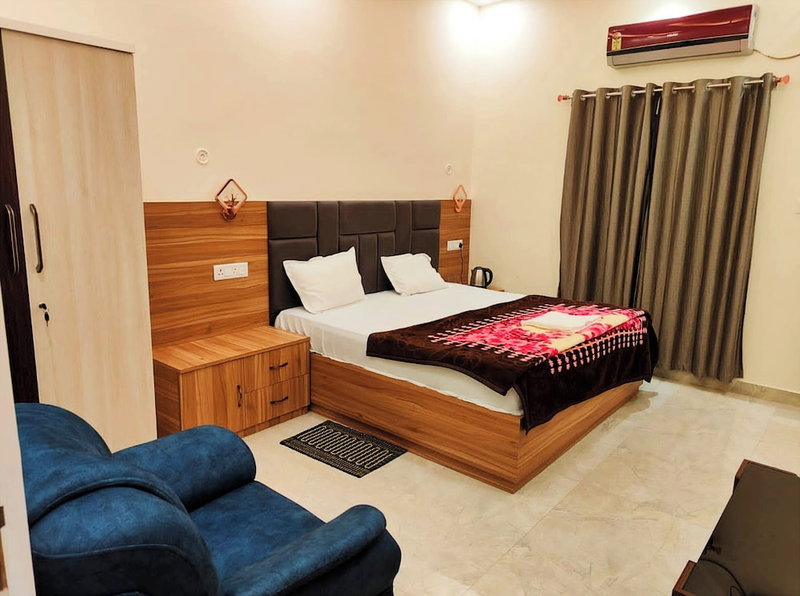Hotel Vrindavan Palace Ayodhya, Ayodhya, India