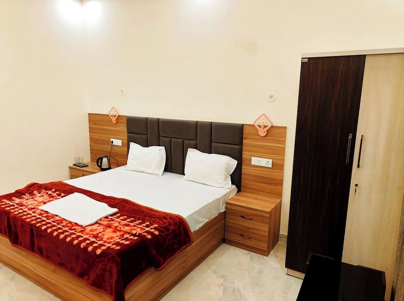 Hotel Vrindavan Palace Ayodhya, Ayodhya, India