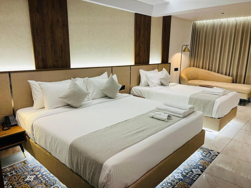 Royal Plaza Inn by RAK Rooms, Kozhikode, India