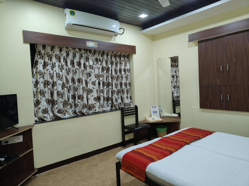 Hotel Bakul, Kolhapur, India