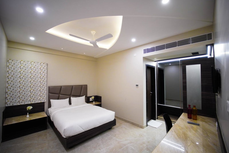 Sun Shine Hotel, Bangalore, India
