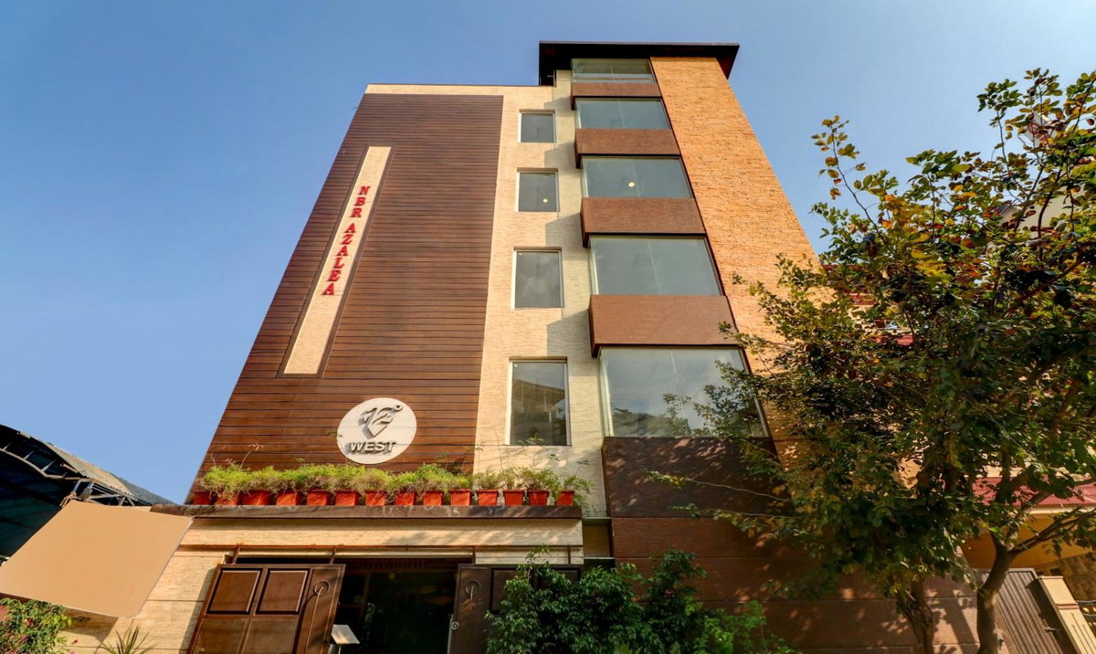 Hotel · Treebo 12 Degrees West, Domlur, Bangalore