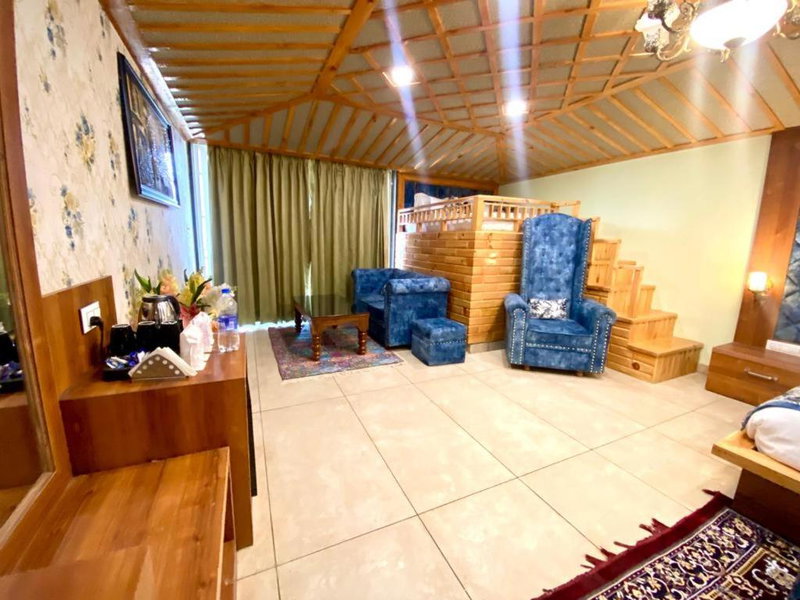 Hotel Woodville Inn - Hotel in Mcleodganj, McLeod Ganj, India