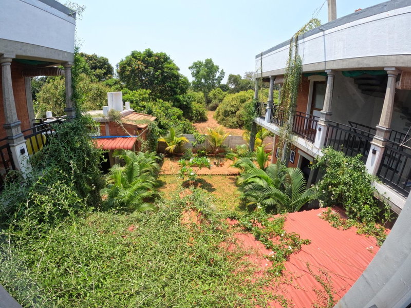 Wow Farm House, Auroville, India
