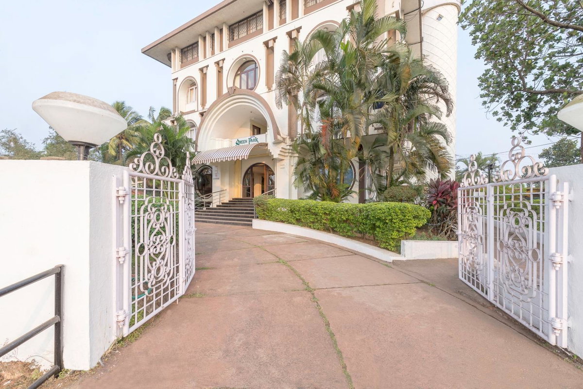 Hotel · Treebo Green Park, Mapusa