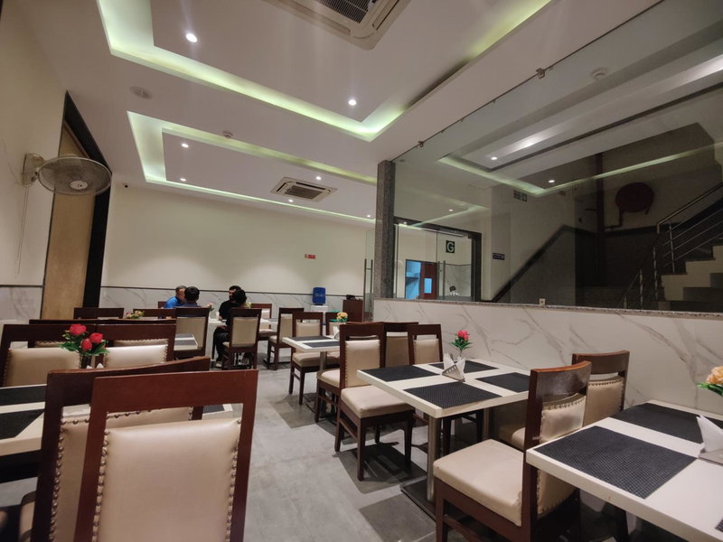 Hotel Z Suites Delhi IGI Airport- FREE Airport Drop, New Delhi, India