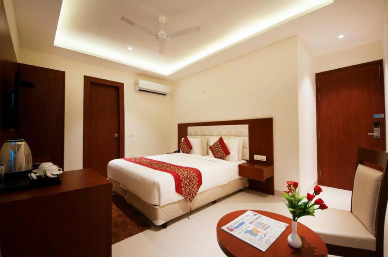 Hotel Z Suites Delhi IGI Airport- FREE Airport Drop, New Delhi, India