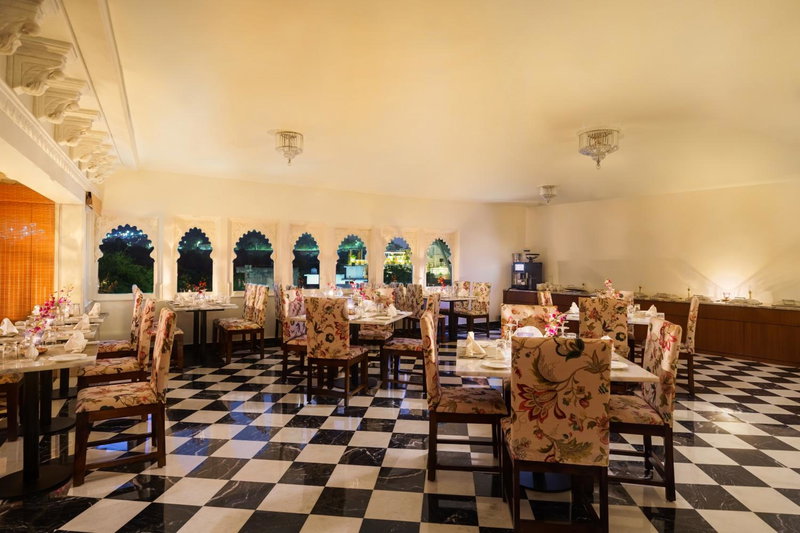 Chunda Haveli - A Heritage Hotel Near City Palace Udaipur, Udaipur, India