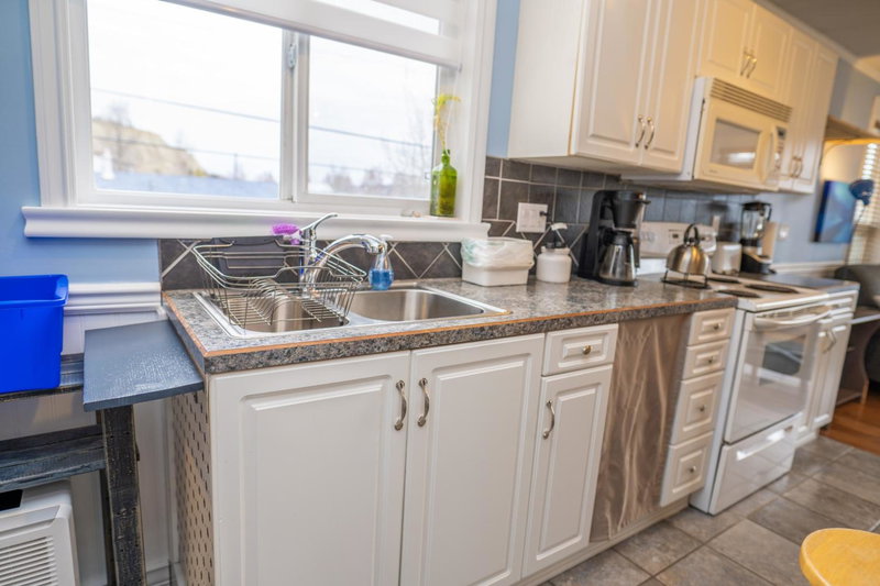 Downtown Whitehorse Apartment in Old Town, Whitehorse, Canada