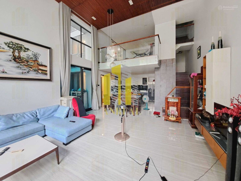 House for rent in Ho Chi Minh, Vietnam · District 2 · 5 rooms, 4 baths