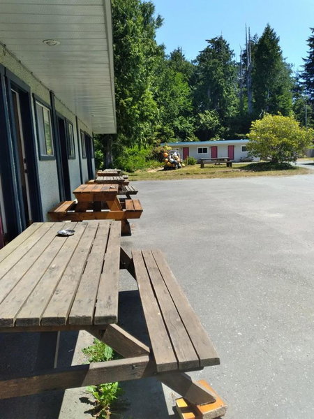 Dolphin Motel, Tofino, Canada