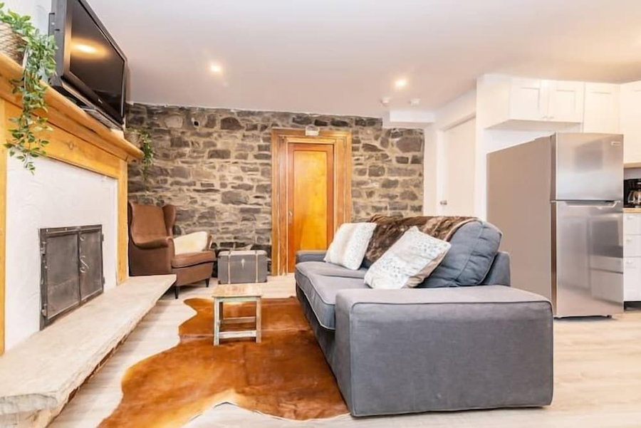 Modern Meets Rustic - 2 Bdrm Old Quebec, Québec City, Canada