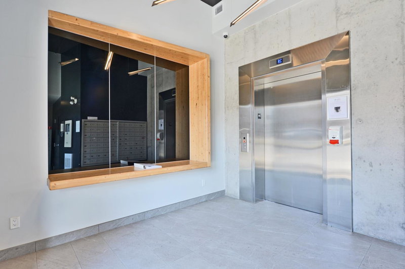 La vie est belle: FREE PARKING, GYM, ROOFTOP TERRACE, Quebec City, Canada