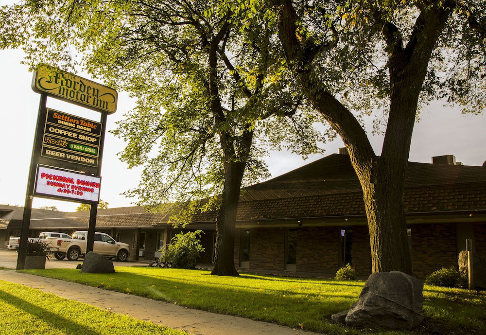 Morden Motor Inn, Canada