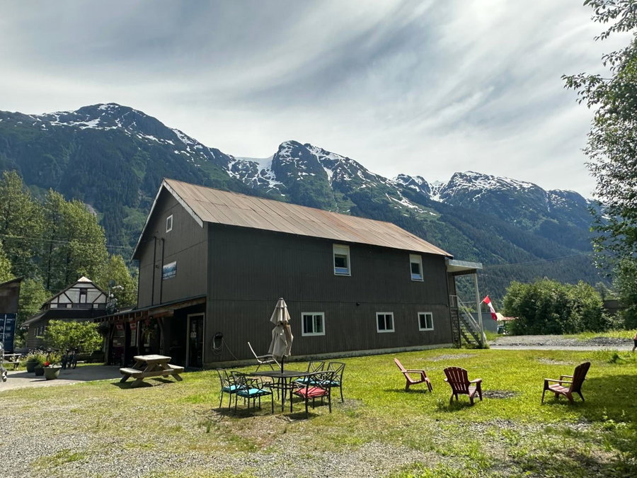 Stewart Mountain Lodge, Stewart, Canada