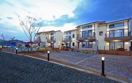 Gyeongju the One Pension - Red, Gyeongju, South Korea