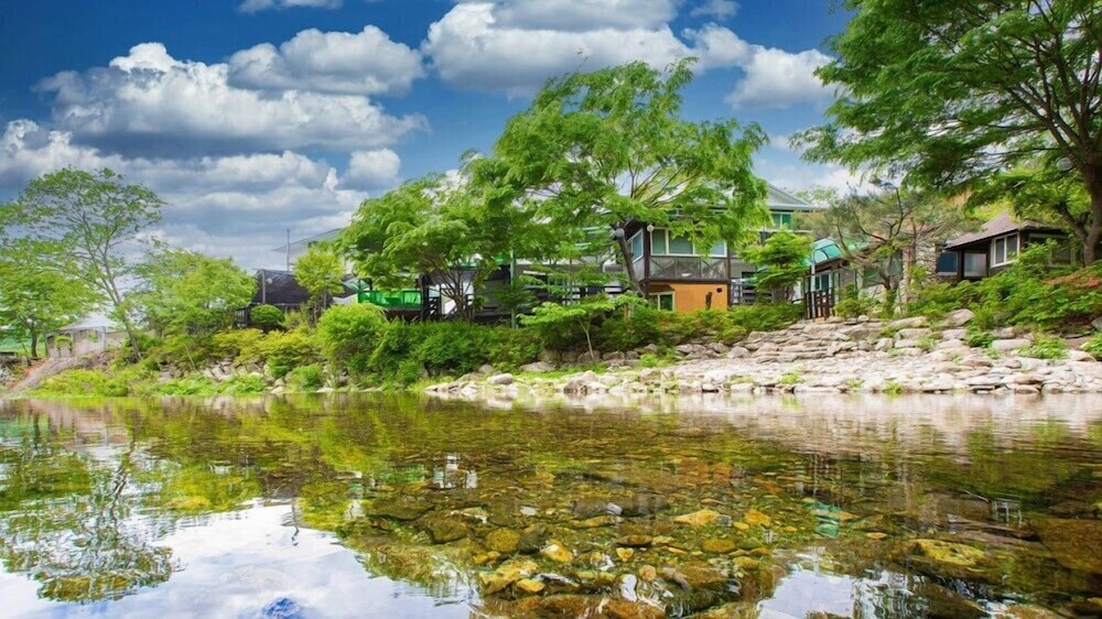 Soljiearo Pension, South Korea