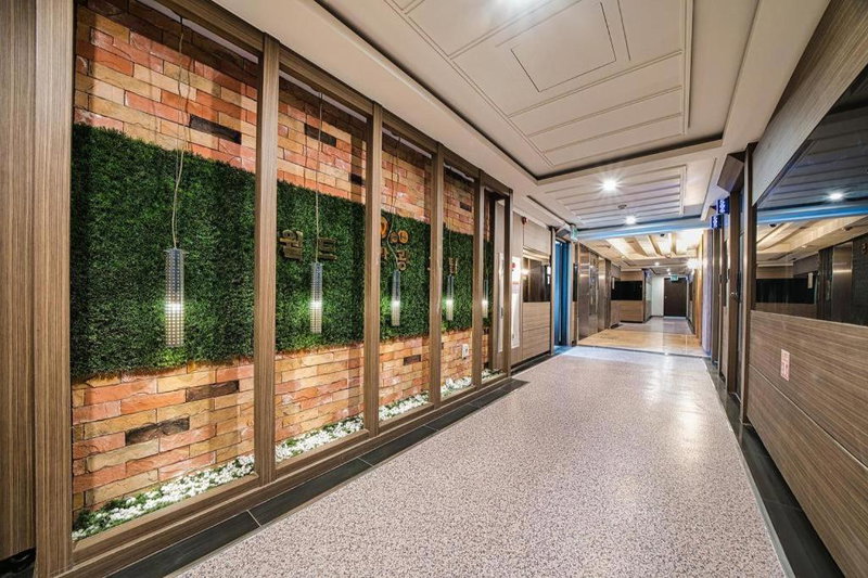 World Tourist Hotel, Maegok, South Korea
